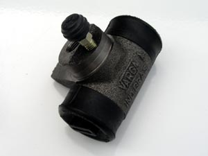 Rear Wheel Cylinder Bus '55-'71 - Aftermarket