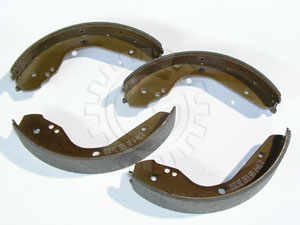 Brake Shoe Set Front - Super Beetle '71-'79