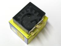 Turn Signal (Flasher) Relay 4-Pin Bus Beetle Type 3 '68-'70, Ghia '68-'71 Thing '73-'74 Used & Tested